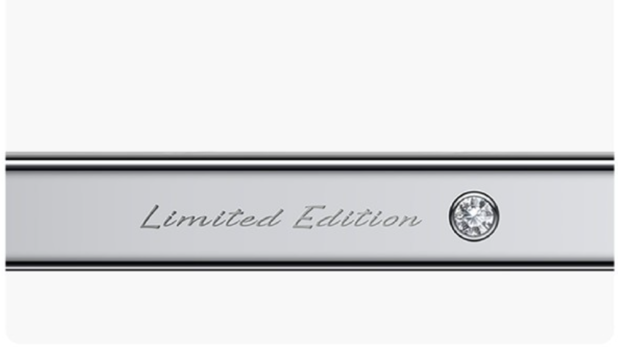 هذا هو أحد أكثر الهواتف جنونًا التي رأيتها على الإطلاق 3 Xiaomi-15-Diamond-Limited-Edition.webp