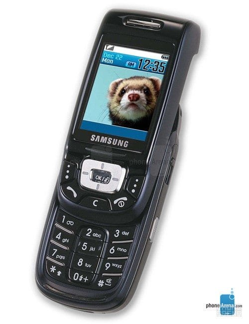 أفضل 5 هواتف القابلة للطي القديمة 10 Samsung SGH-D500