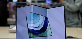 بعد هواوي.. شاومي وأونور تستعدان لدخول سوق الهواتف ثلاثية الطي 9 بعد هواوي.. شاومي وأونور تستعدان لدخول سوق الهواتف ثلاثية الطي.