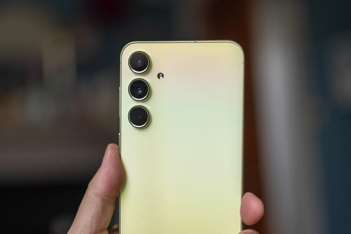 Samsung Galaxy A55 🔥 أقوى هاتف متوسط من سامسونج… السعر والمواصفات الكاملة 10 سامسونج جالكسي A55 - 4