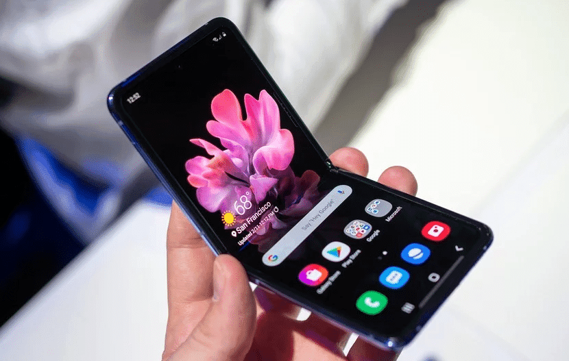 نصائح لشراء هاتف قابل للطي 6 نصائح لشراء هاتف قابل للطي