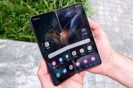 فوائد الهواتف القابلة للطي: راحة الاستخدام والابتكار التكنولوجي 9 فوائد الهواتف القابلة للطي: راحة الاستخدام والابتكار التكنولوجي