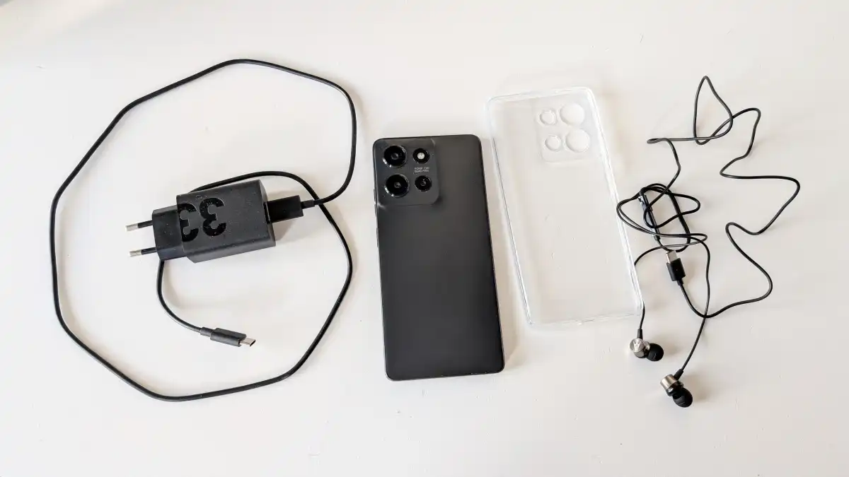 Moto G75 🔥 هاتف مليء بالمميزات… لكن هل العيوب تؤثر عليه؟ 10 PXL 20241206 105134092