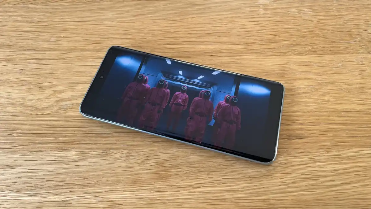 Redmi Note 14 Pro 5G 🔥 هاتف متكامل بسعر رائع… هل يستحق الشراء؟ 9 Redmi Note 14 Pro 5G screen