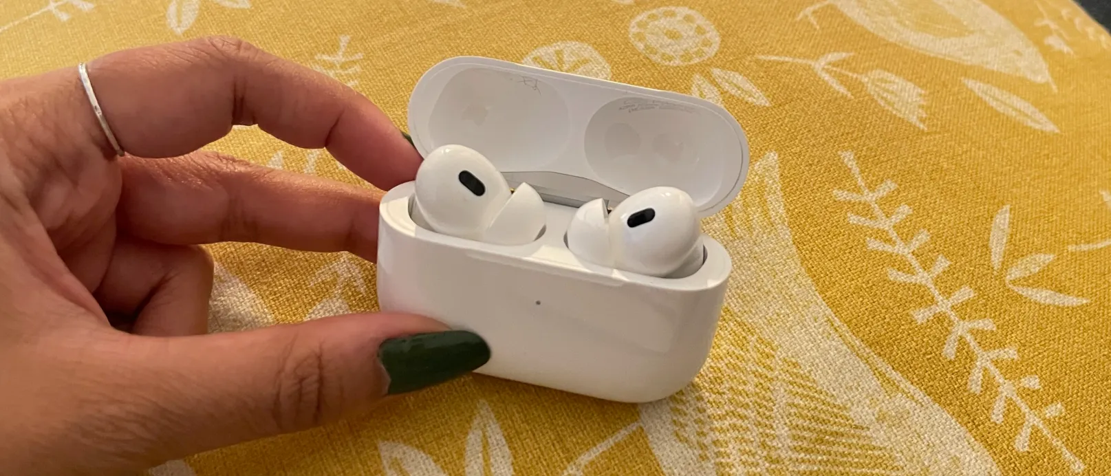مراجعة سماعات ابل ايربودز برو 2 (Apple AirPods Pro 2) 10 مراجعة سماعات ابل ايربودز برو 2 Apple AirPods Pro 2