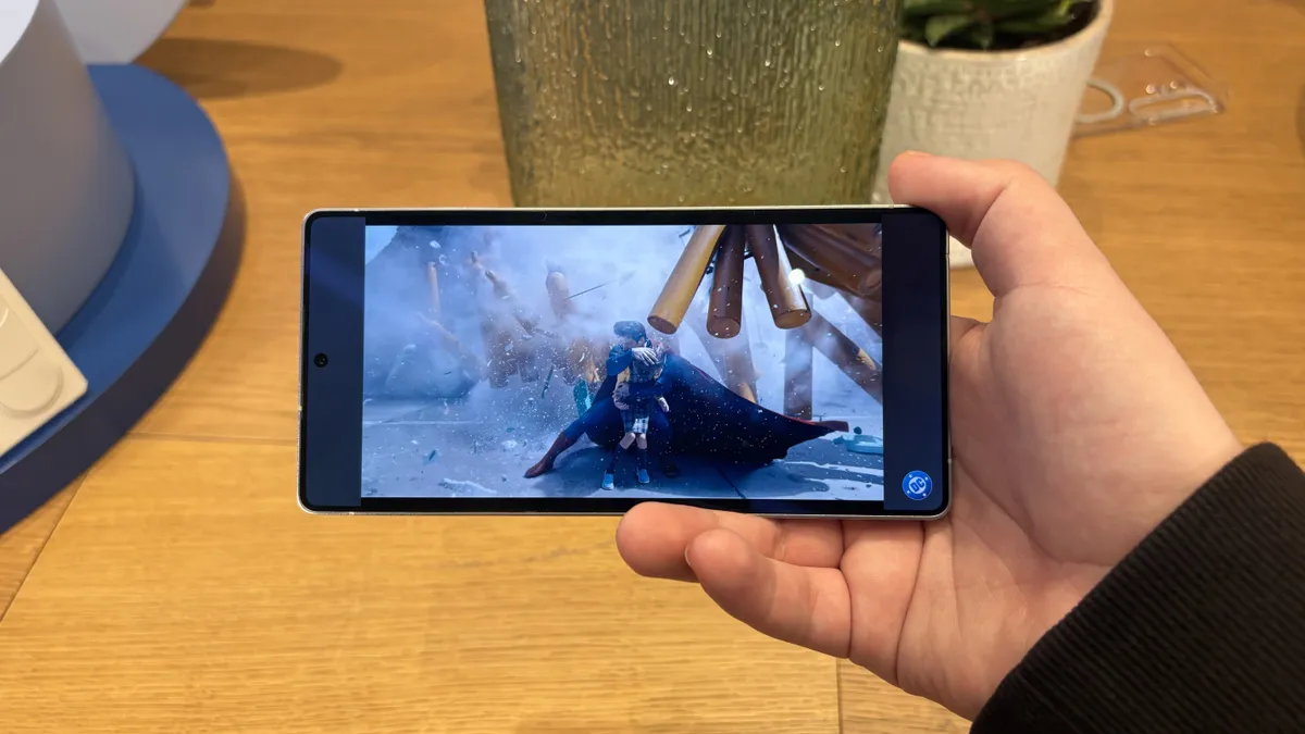 Samsung Galaxy S25 🔥 السعر والتسريبات والمواصفات الكاملة قبل الإطلاق 10 Samsung Galaxy S25 الميزات