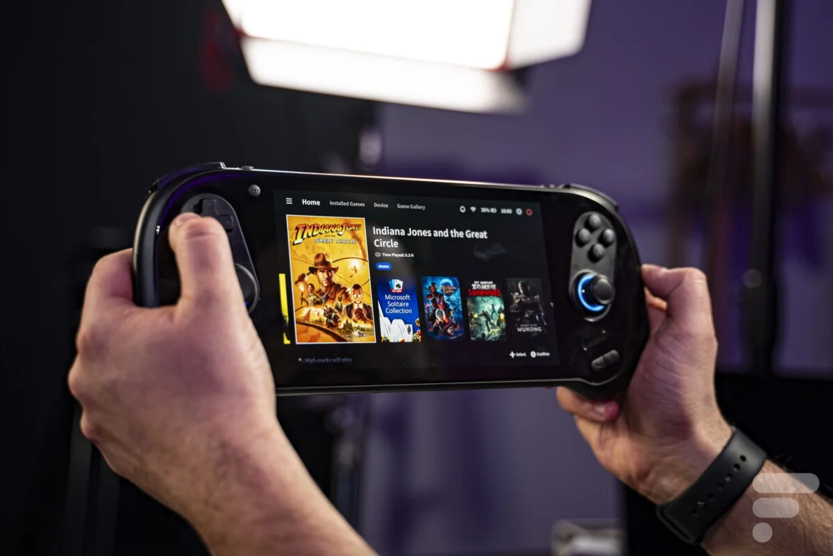 لقد قمنا باختبار Ayaneo 3: وحدة التحكم المحمولة الأكثر قوة وقابلية للتكيف من Steam Deck 7 ayaneo 3 frandroid sans titre 3 1200x801 1