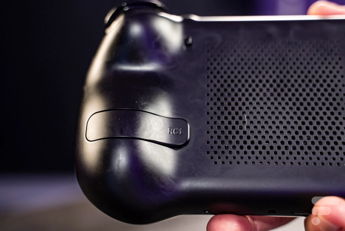 لقد قمنا باختبار Ayaneo 3: وحدة التحكم المحمولة الأكثر قوة وقابلية للتكيف من Steam Deck 10 ayaneo 3 frandroid sans titre 9 1200x802 1