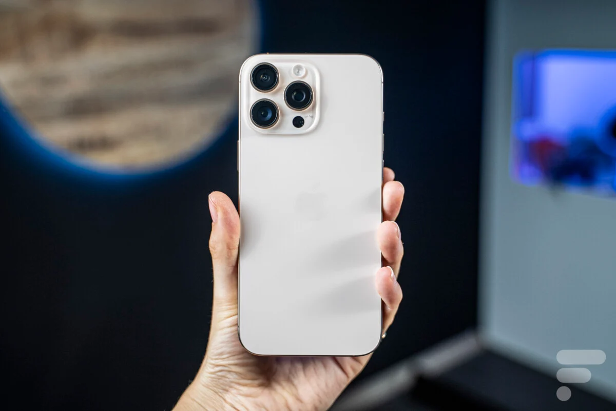 أي آيفون تختار في عام 2025؟ مقارنتنا لأفضل هواتف Apple الذكية 7 iphone 16 pro max 21 1200x802 1