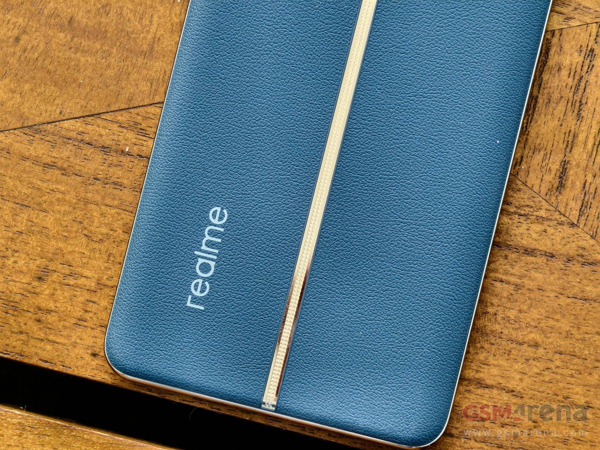 Realme 12 Pro 🔥 التصميم الفخم والكاميرا القوية… هل يستحق الشراء؟ 11 realme 12 pro فى مصر 2