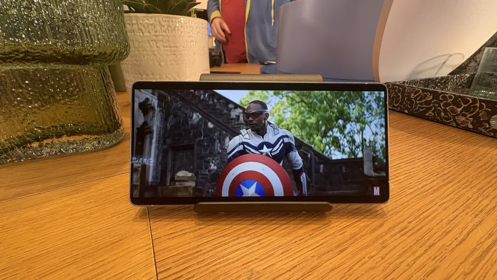 أتمنى أن تكون شركة Samsung قد استوحت صفحة من دليل الصوت الخاص بشركة Apple مع Galaxy S25 6 أتمنى أن تكون شركة Samsung قد استوحت صفحة من دليل الصوت الخاص بشركة Apple مع Galaxy S25