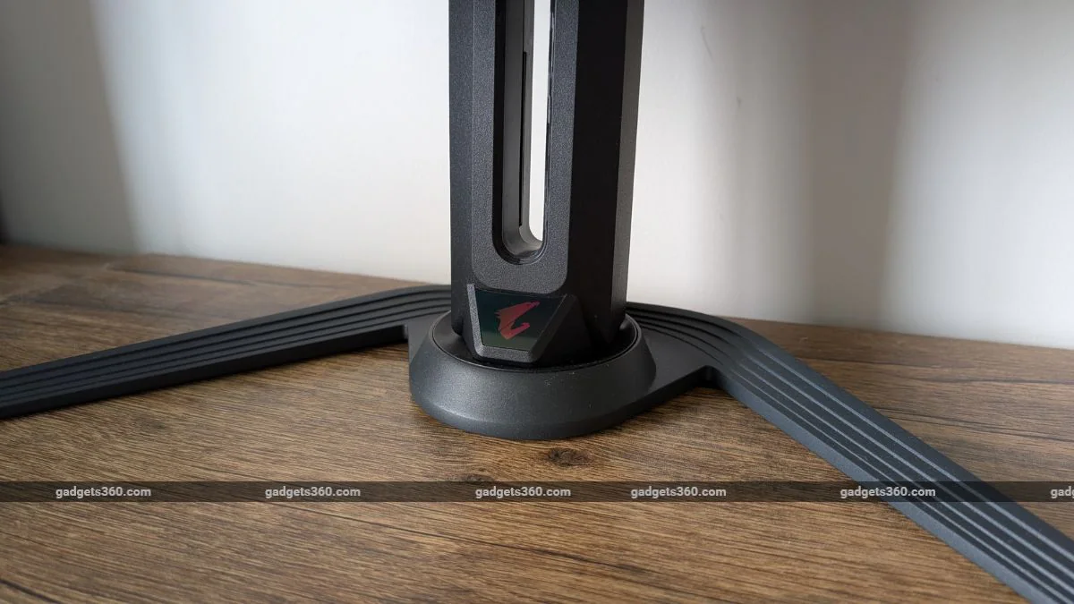 مراجعة شاشة Gigabyte Aorus FO27Q3: متعة لعشاق الألعاب 9 Gigabyte Aorus FO27Q3 review10 1 1738505456435