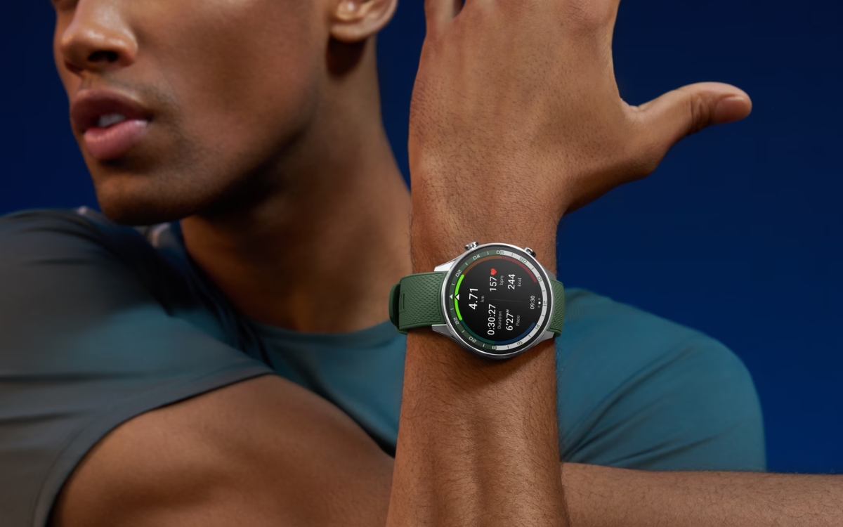 أفضل 5 ساعات ذكية تعمل بنظام Wear OS لعام 2025 5 ساعات ذكية تعمل بنظام Wear OS