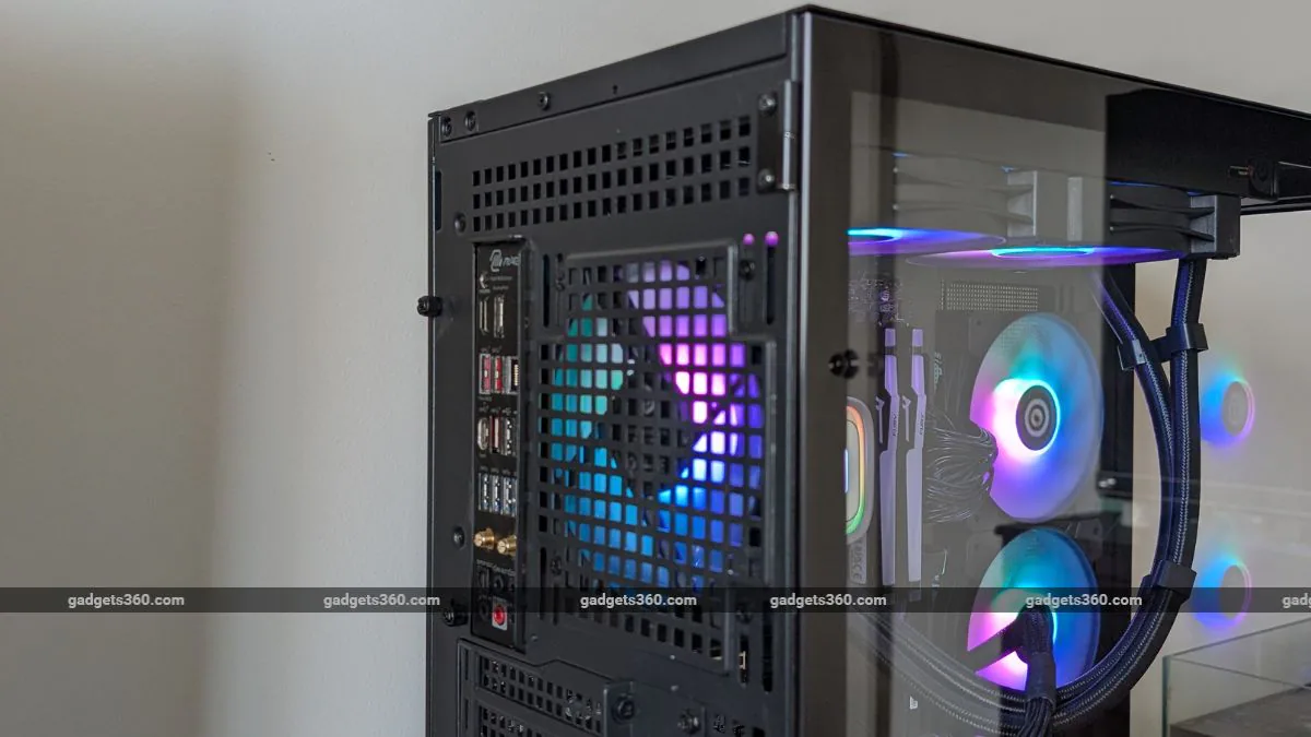 مراجعة CyberPowerPC Game Master 715: جهاز رائع بالفعل 10 cyberpowerpc game master 715 review3 1738496797790