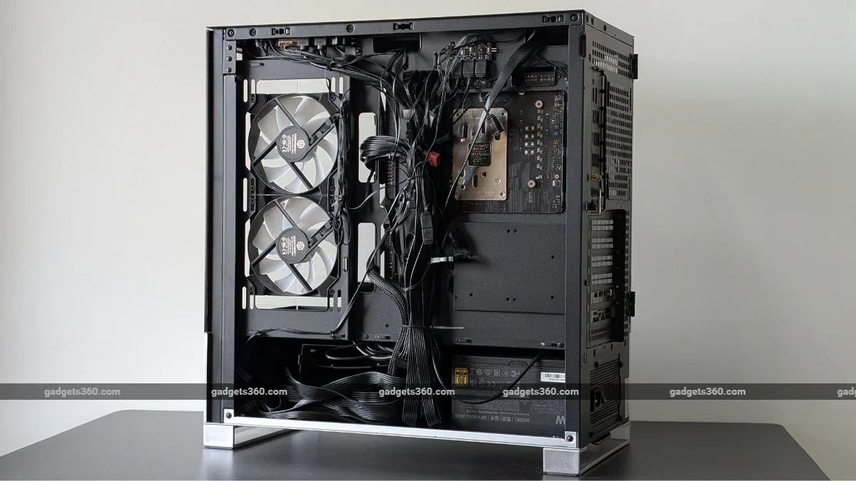 مراجعة CyberPowerPC Game Master 715: جهاز رائع بالفعل 13 cyberpowerpc game master 715 review9 1738496986457