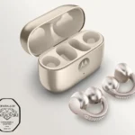 تم الإعلان عن Moto Buds Loop مع كريستالات سواروفسكي وصوت Bose وتصميم الأذن المفتوحة 21 Moto Buds Loop