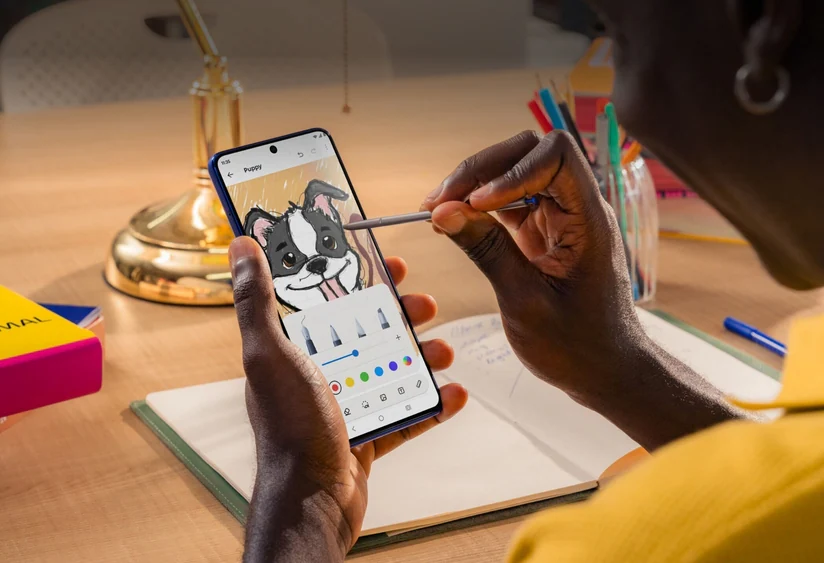 أفضل الهواتف الذكية التي تدعم القلم في عام 2025 12 Motorola Edge 60 Stylus