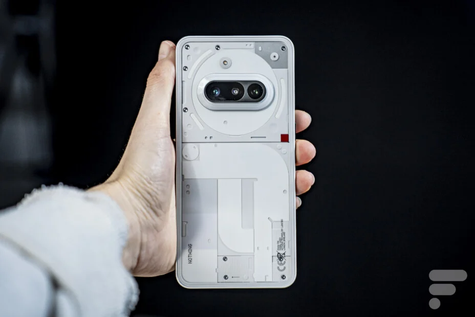 دليل: ما هي أفضل الهواتف الذكية التي يقل سعرها عن 400 يورو في عام 2025؟ 8 nothing phone 3a 21 928x620 1