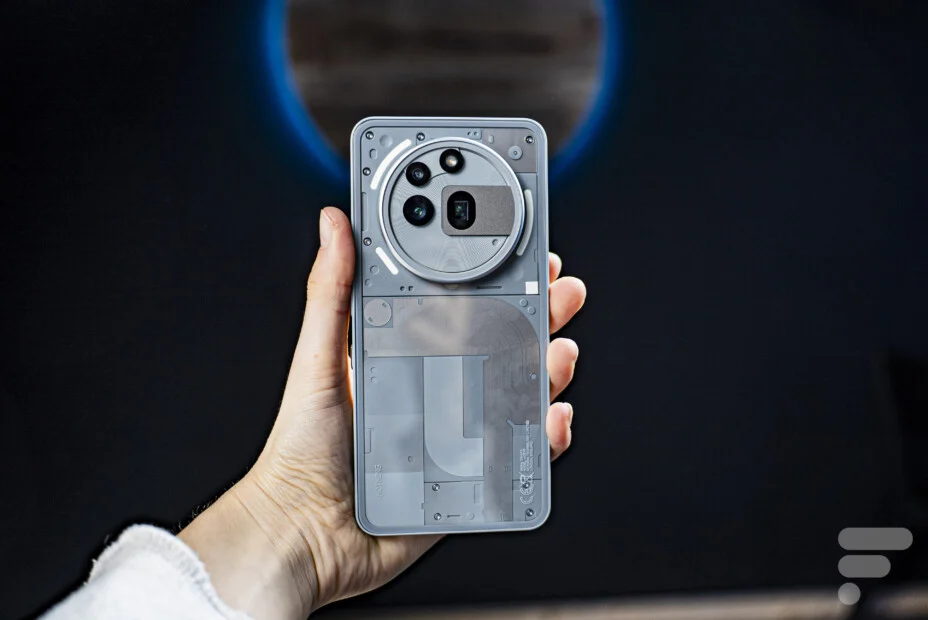 ما هي أفضل الهواتف الذكية أقل من 500 يورو في عام 2025؟ 10 nothing phone 3a pro 12 928x620 1