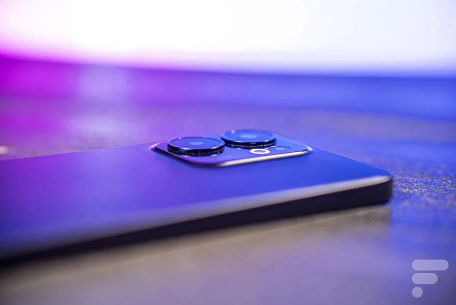 الهواتف الذكية التي يقل سعرها عن 400 يورو 11 oppo reno 13 fs 2 928x620 1