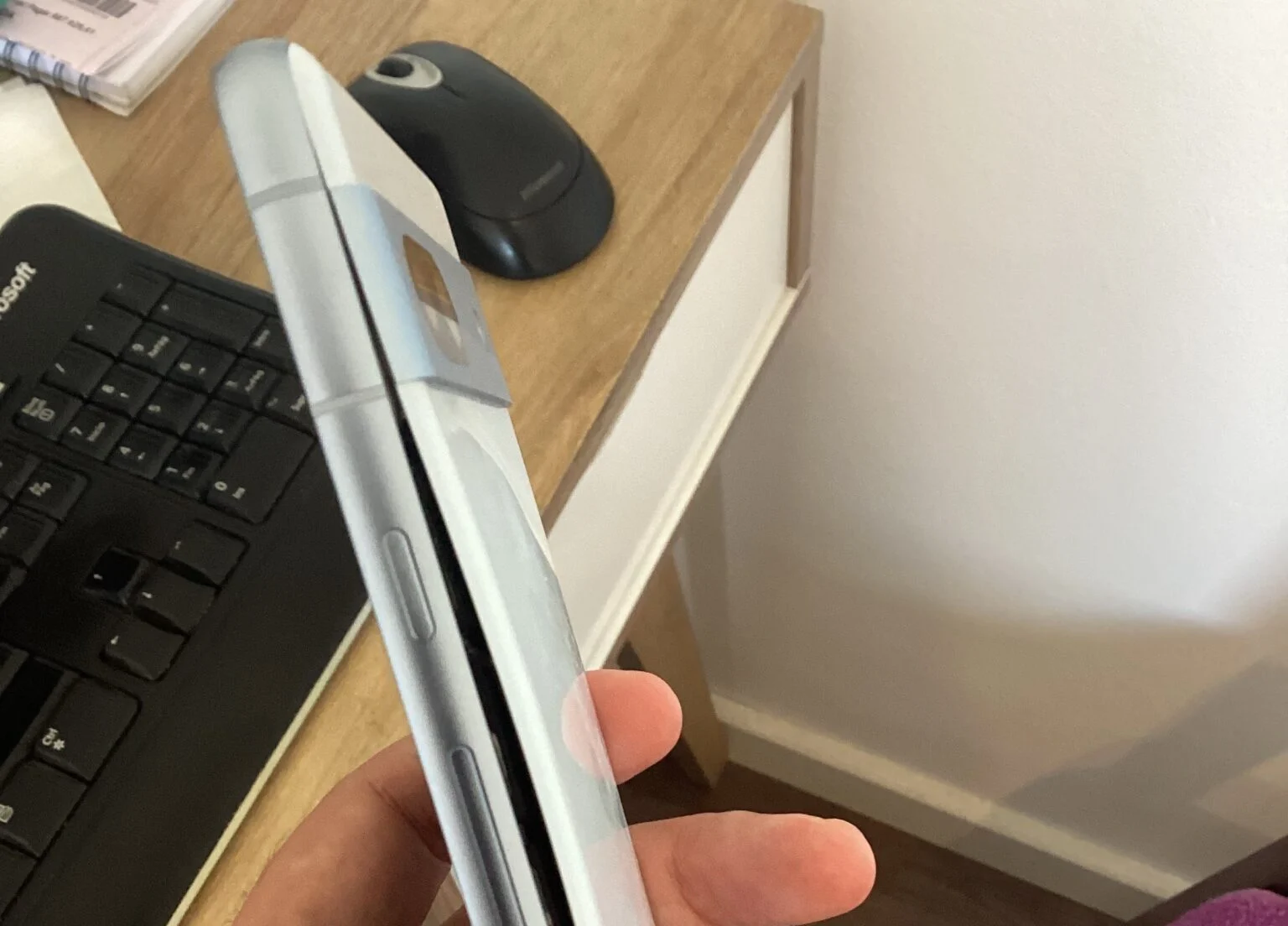 هل بطارية Pixel 7a منتفخة؟ جوجل توفر استبدالًا مجانيًا 7 بطارية Pixel 7a