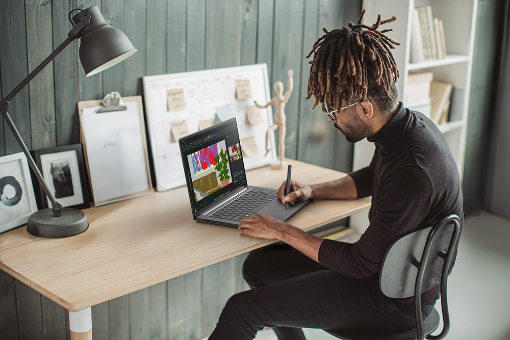 أطلقت شركة Acer جهازي Swift X 14 AI وSwift X 14 Laptops المزودين بمعالجات رسوميات RTX 5070 وشاشات OLED 10 Swift X 14 AI Lifestyle 02