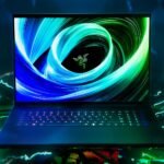 يتيح لك Razer Blade 18 مع RTX 5090 التبديل بين الألعاب بدقة 4K بمعدل تحديث 240 هرتز ودقة FHD بمعدل تحديث 440 هرتز 25 Razer Blade 18