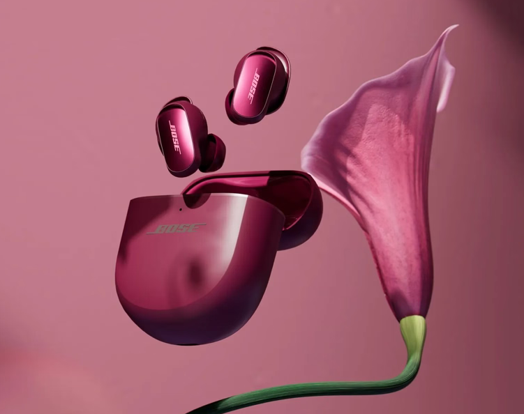 قامت شركة Bose بتحديث سماعات الأذن QuietComfort Ultra بتقنية إلغاء الضوضاء النشطة الرائدة 5 QuietComfort Ultra