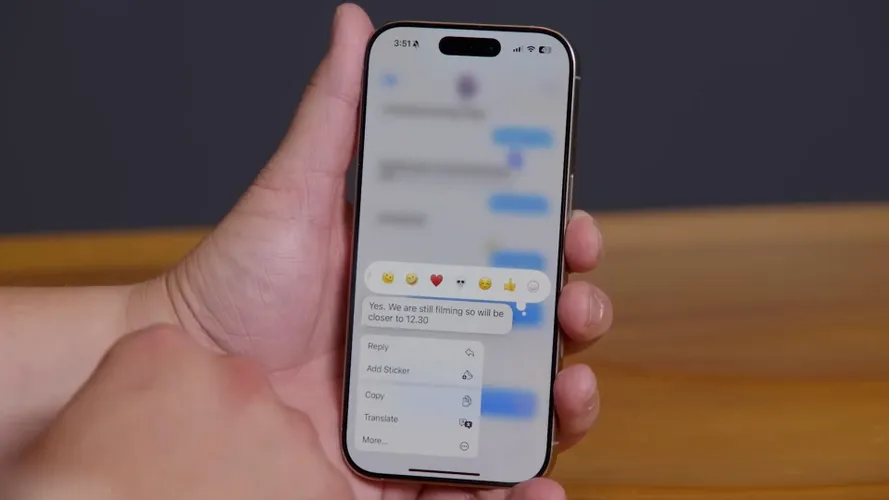 أفضل آيفون لعام 2025: إليك أي هاتف آبل يجب عليك شراؤه 9 iphone sb v4 00 03 23 00 still005