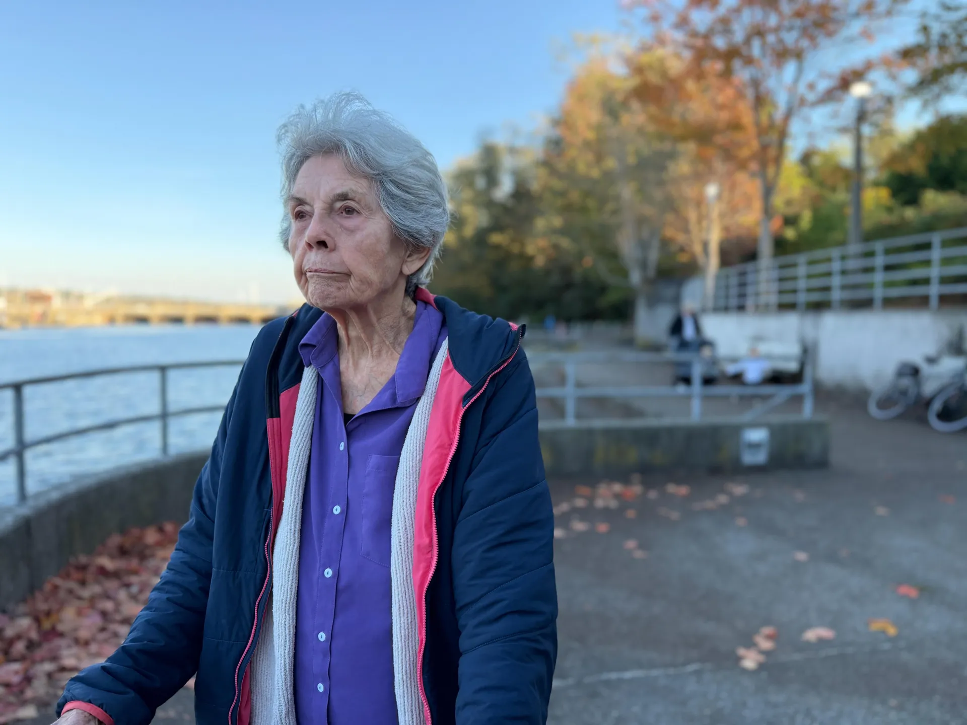 iPhone 17 Pro مقابل Pixel 10 Pro XL: مقارنة بين أفضل كاميرات الهواتف 18 iph17pro vs pix10pro wide portrait iphone