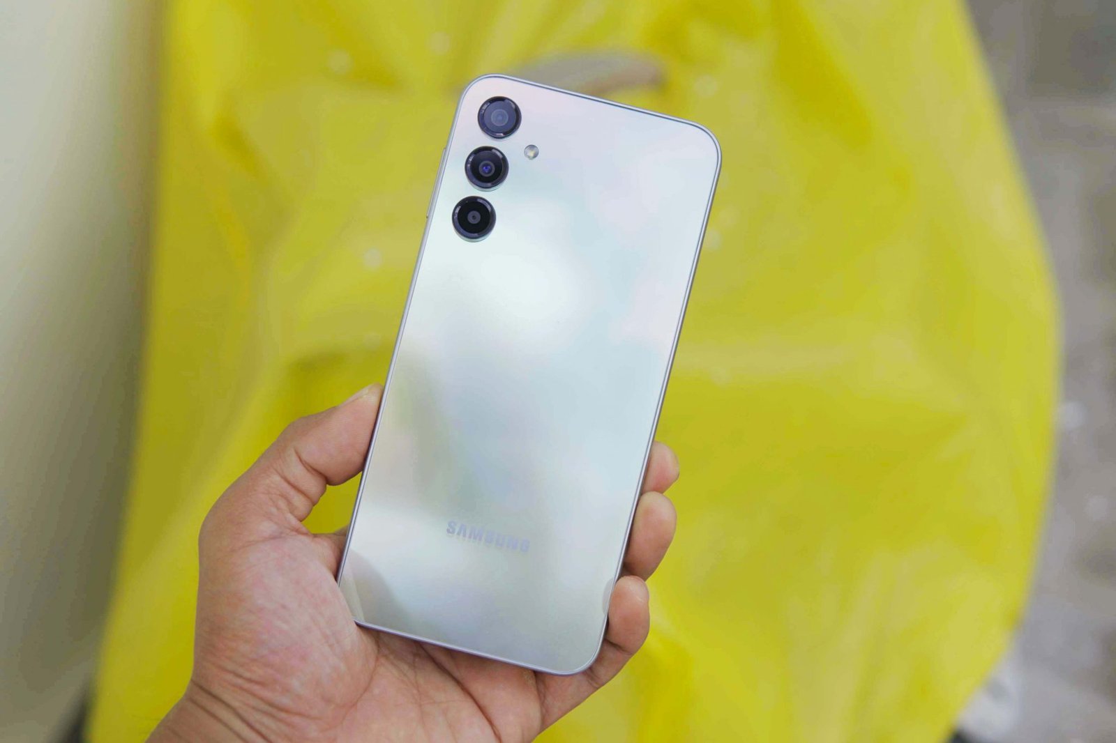 مواصفات و سعر تليفون سامسونج a24 في مصر: ألوان و رام 8 أو 6... 11 4 A24 Designss 2048x1365 1