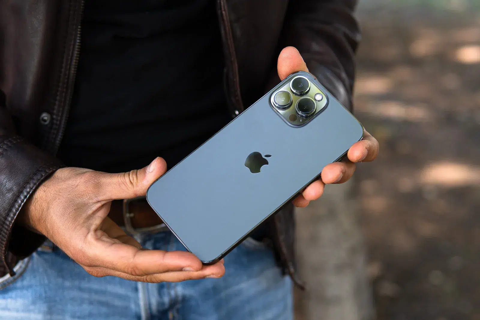 iPhone 13 Pro Max: بطل البطارية بلا منازع… هل ما زال الأفضل في 2026؟ 20 DSC04681