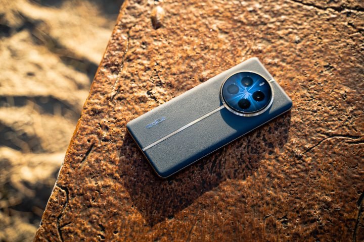 Realme 12 Pro Plus 🔥 مراجعة كاملة: التصميم الفخم والكاميرا القوية وهل يستحق الشراء؟ 28 Realme 12 Pro 5G 4