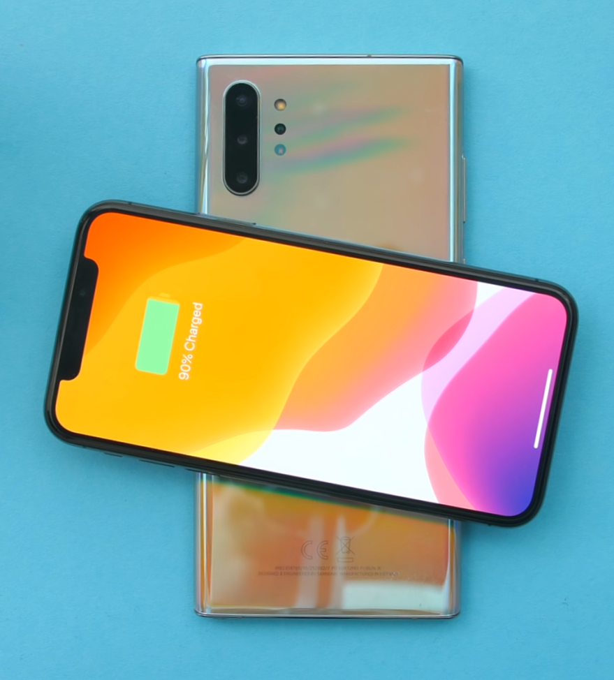 iphone 11 pro max :🔥 هل يستحق الترقية؟ مراجعة كاملة تكشف الحقيقة 19 Reversewirelesscharge2