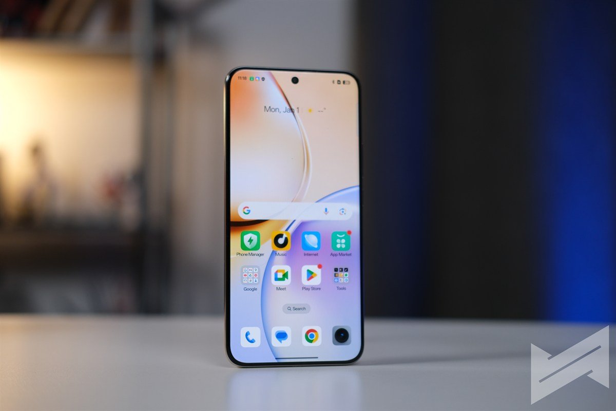 ريلمي 14 برو بلس: الملك الجديد للفئة المتوسطة؟ 32 realme 14 pro 5G 23