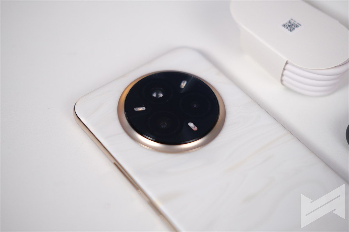 ريلمي 14 برو بلس: الملك الجديد للفئة المتوسطة؟ 12 realme 14 pro 5G 7 1