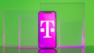 أفضل باقات الهاتف العائلية لعام 2025 8 tmobile mobile phone 9101 1