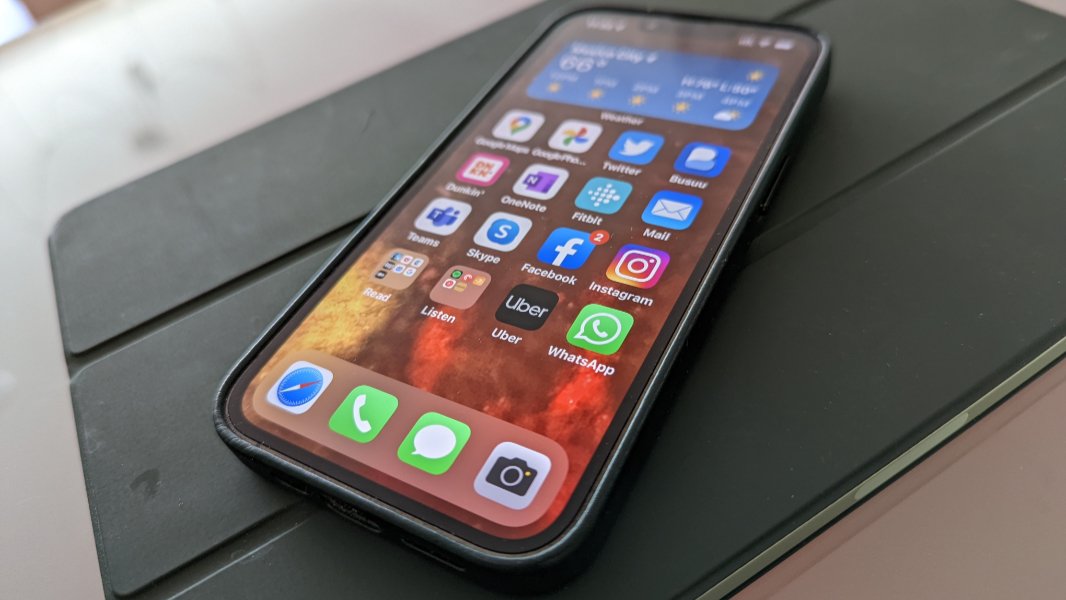 دليل الشراء الكامل لهاتف iPhone 13 : هل ما زال يستحق الشراء في 2026؟ 7 ايفون 13