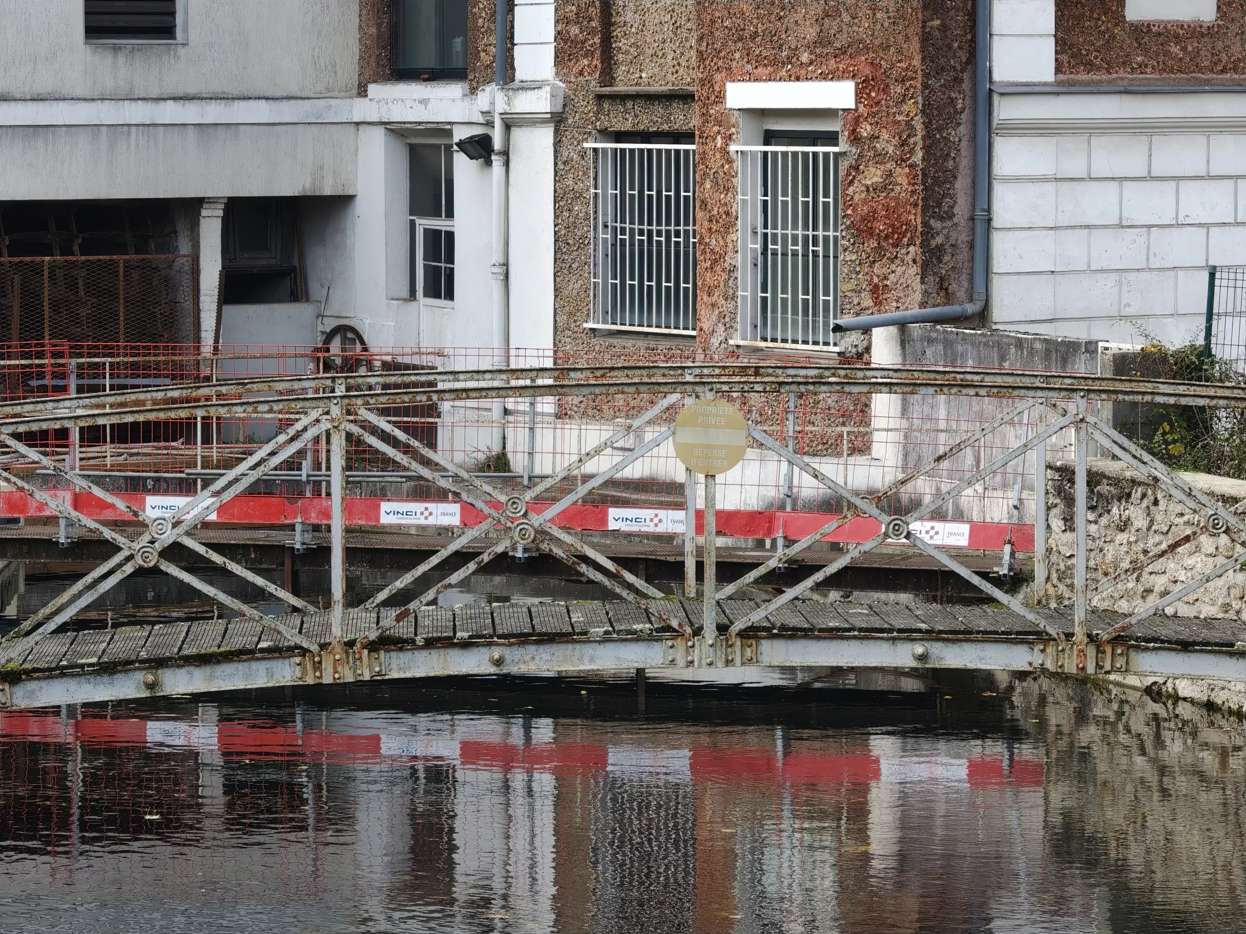 Oppo Find X9 Pro 🔥 هاتف تصوير مذهل… لكن هل يفتقد شيئًا مهمًا؟ 71 img20251024150905 copie 2 1 scaled