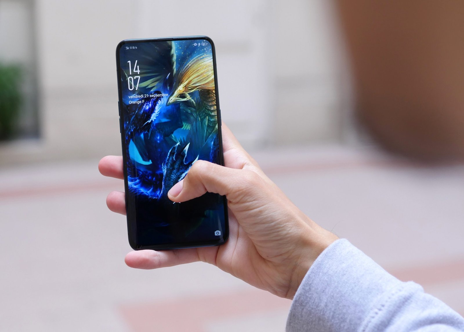 مراجعة Oppo Find X: التصميم المذهل “جمال هيلين” والمميزات والعيوب وهل لا يزال يستحق الشراء؟ 10 oppo find x p9130388 scaled