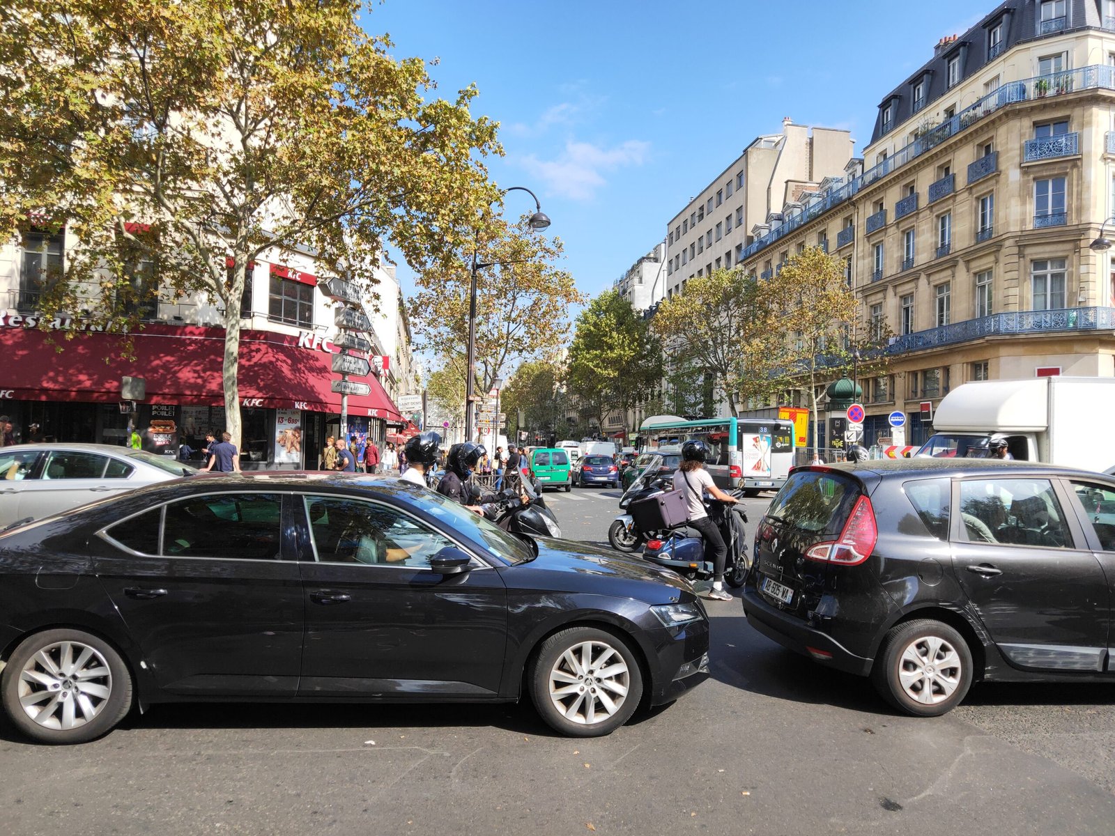 مراجعة Oppo Find X: التصميم المذهل “جمال هيلين” والمميزات والعيوب وهل لا يزال يستحق الشراء؟ 25 oppo find x photos exterieur 2 scaled