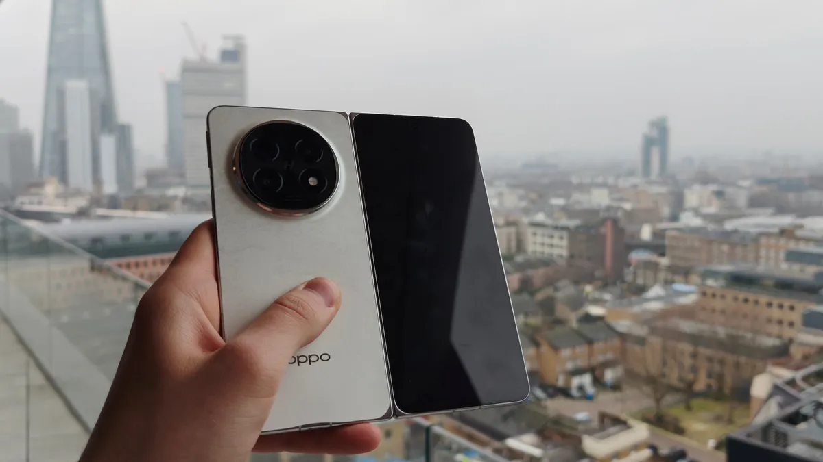 أفضل هواتف أوبو 2026 🔥: هل تستحق سلسلة Find و Reno الشراء؟ 12 أفضل هاتف قابل للطي من أوبو