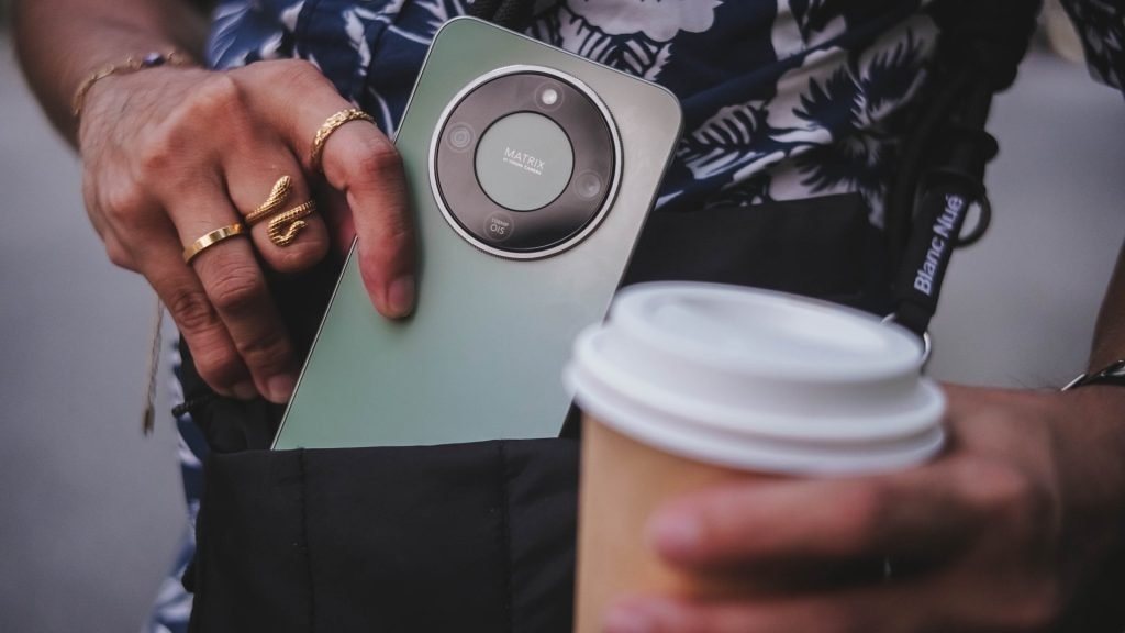 هل HONOR Magic8 Lite هو أفضل هاتف؟– مميزات وعيوب هونر ماجيك 8 لايت وهل يستحق الشراء؟ 8 سعر HONOR Magic8 Lite