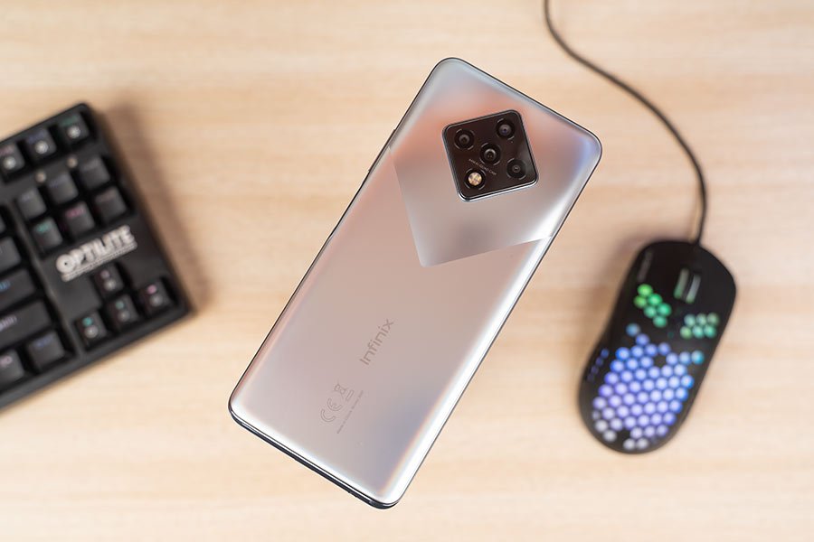 مراجعة سلسلة infinix zero 8: المميزات والعيوب وهل تستحق الشراء في 2026؟ 32 Infinix Zero 8 Design