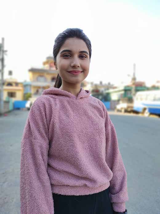 مراجعة سلسلة infinix zero 8: المميزات والعيوب وهل تستحق الشراء في 2026؟ 21 Note 9 Pro Max vs Portrait 2